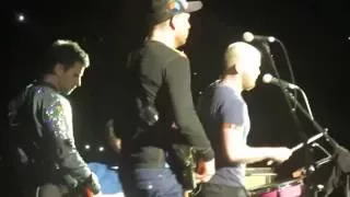 Coldplay - Everglow [Live At Estadio Nacional, Chile] [Multi-Cam]