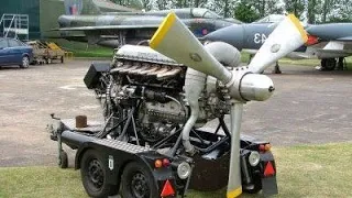 Big Old RADIAL AIRPLANE ENGINES Cold Start and Sound 3