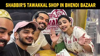 Munawar Faruqui And Daisy Shah Spotted At Shabbir's Tawakkal Shop In Bhendi Bazaar