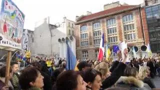 Paris in support of EuroMaidan  / Париж підтримує ЄвроМайдан (08/12/2013)