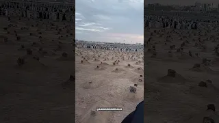 jannatul baqi kabristan/duniya ke ae Musafir Manzil Teri qabar hai