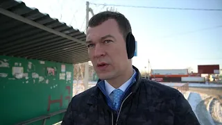 Михаил Дегтярёв вместе с жителями Гаровки -1 ждал н остановке автобус маршрута №123