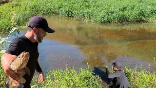 Encontramos um lago abandonado que as traíras não são normais...