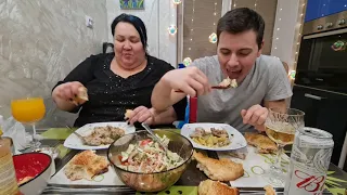 Мукбанг! mukbang! Рагу из бедра курицы с картошкой🐔а может лотерею?! 😏