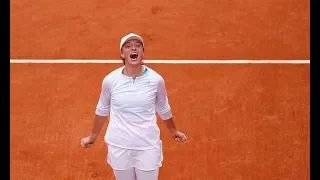 World number 54 Iga Swiatek stuns fourth seed Sofia Kenin to win French Open Final | Daily Mail Onli