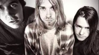 Nirvana - Here She Comes Now (Live 05-02-90)