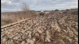 Піднімаєм цілину. Важка оранка на ЮМЗ