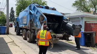 Chicago Streets & Sanitation Garbage Truck