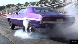 426 Hemi GTX vs 440 / 6 Pack Challenger - 1/4 Mile Drag Race & Burn Out  Video - Road Test TV ®