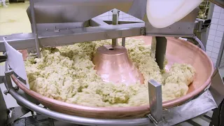 The production of marzipan at Lubeca.