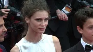 Cannes: tapis rouge de "Jeune et Jolie" de François Ozon