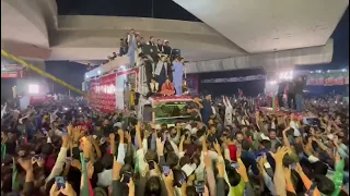 Chairman PTI Imran Khan Addressing Haqeeqi Azadi Long March at MAO College Junction | #FinalCall