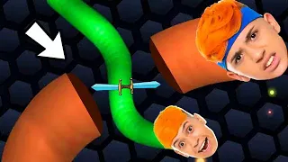 VIREI A MAIOR COBRA E DESAFIEI O HEYDAVI NO ROBLOX!! (Slither.io)