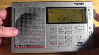 Quick look at an old friend my 6 years old Tecsun PL 600 AM FM LW SW Receiver