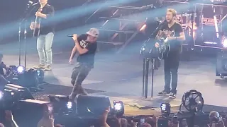 Nickelback brings out Bailey Zimmerman for Rockstar in Nashville 8/1/23