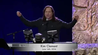 Kim Clement Prophecy | Volcanic Eruption, Summer, Exposures in Fall, Dems & Republicans