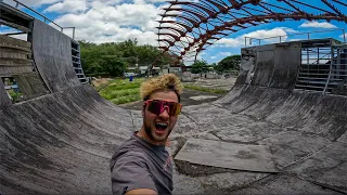 WE FOUND AN ABANDONED SKATEPARK AND RODE IT!!