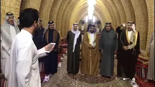 ابني الشاعر زين العابدين فالح الحمداني في مضيف الشيخ رشاش الامارة.