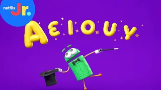 What Are Vowels? | StoryBots: Learn to Read | Netflix Jr