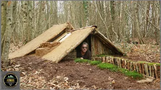 SURVIVAL EARTH LODGE HOUSE - Bushcraft  a pit warm house The best of all natural Shelters!!