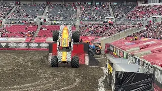 Max-D Monster Jam Tampa 2022 Nose Wheelie !!!