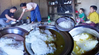 Rita Rojan's  lunch with children in the farm house @Ritarojan