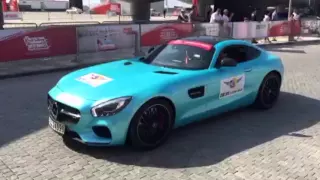 Start of the Grand Parade at the 2015 Dubai Motor Fest