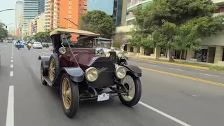 Classic cars hit the road in Buenos Aires