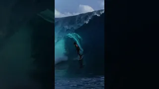 When you Can't Touch the Ceiling #teahupoo