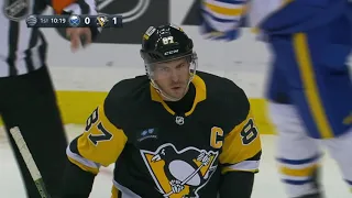 Guentzel returns the favor with a beautiful dish to Crosby!