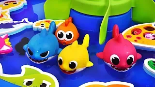 Baby Shark family Bath water gun Play - PinkyPopTOY