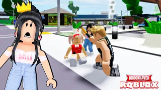 ROBLOX BROOKHAVEN RP - IL FRAPPE MA PAUVRE BABY SITTER - LE MONDE DE MISS EP 1