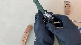 How to change a Panerai Luminor Strap with the Screwdriver Tool