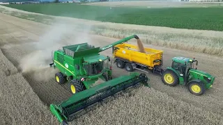 4K/ Žně 2023/ John Deere T660i a John Deere 6155R + Wielton / Case IH 165 Puma/ Farma Talafous