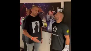 Badr Hari support Gokhan Saki and give him motivational talk before his fight