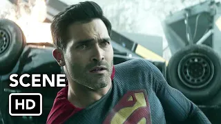 Superman & Lois 2x03 "Bizarro" Fight Scene (HD)