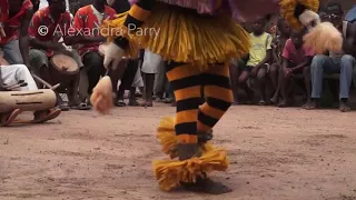 vlc record 2018 01 11 19h28m32s La Danse Zaouli   The Zaouli Dance   Voyage en Côte d