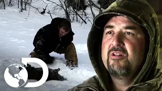 Caçando em um terreno privado | Homens do Gelo | Discovery Brasil