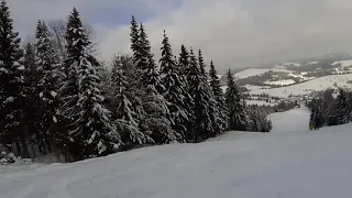 Smooth skiing in Podobovets, Zakarpatska Oblast'. 6 minutes from top to bottom.