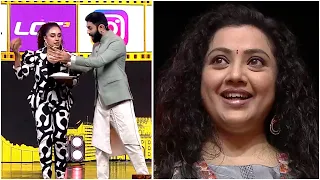 Actress Meena Enjoying Pearle Maaney's Hilarious Fun With Govind Padmasoorya In South Awards Show