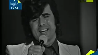 Little Tony  canta "Giovane cuore" ospite alla trasmissione tv "SENZA RETE" (7 luglio 1973)