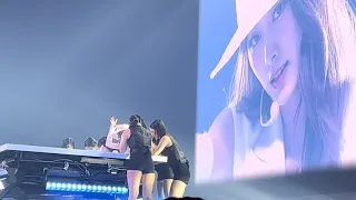 TWICE 5th World Tour 'Ready To Be' in Seoul Day2　TzuYu Solo『Done For Me』(Charlie Puth) Cover