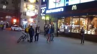 Walking in Kyiv  метро Хрещатик  Київ