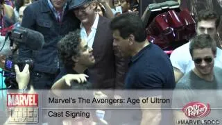 Two Hulks Collide as Mark Ruffalo and Lou Ferrigno Meet at Comic-Con 2014