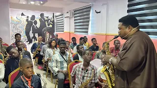 Jerry Omole Sax Solo : Jam Session at Saxophone Hub (3 wise men)