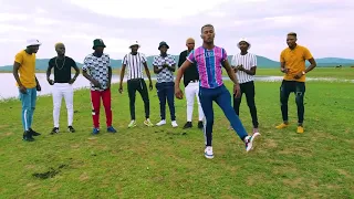 Limpopo Boy and Botswana Dancers dancing during Master KG Tshinada music Video shoot in Botswana