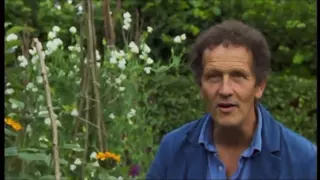 Geoff and Heather’s dahlia garden on TV 2011