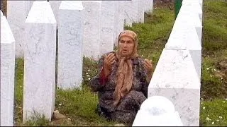 Temetés a srebrenicai tragédia évfordulóján
