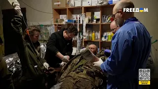 Украинские медики спасают раненых военных. Реальная картина