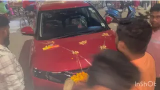 Finally new car aagai ghar jo booking kari thi #marutisuzuki #breeza #trending #viralvideo #vlog